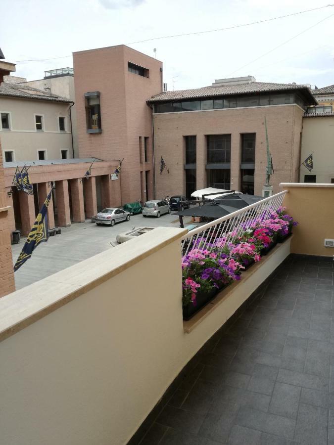 Bloom Rooms Foligno Esterno foto